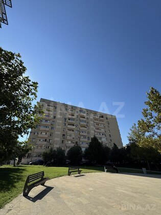 3 otaqlı Köhnə tikili, Elmlər Akademiyası m., Bakı