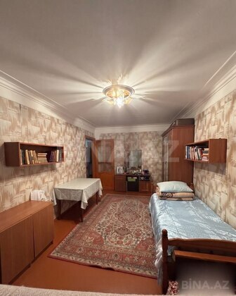 3 otaqlı Köhnə tikili, Xalqlar Dostluğu m., Bakı
