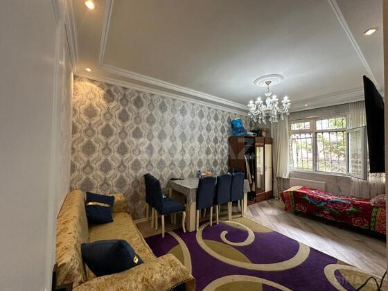 2 otaqlı Köhnə tikili, Memar Əcəmi m., Bakı