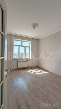 2 otaqlı Köhnə tikili, 6-cı mikrorayon q., Bakı