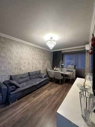 2 otaqlı Köhnə tikili, Azadlıq Prospekti m., Bakı