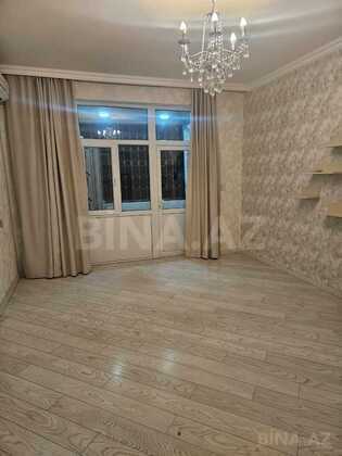 3 otaqlı Köhnə tikili, Elmlər Akademiyası m., Bakı