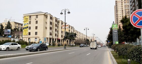 2 otaqlı Köhnə tikili, Elmlər Akademiyası m., Bakı