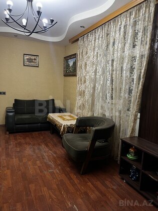 2 otaqlı Köhnə tikili, Həzi Aslanov m., Bakı