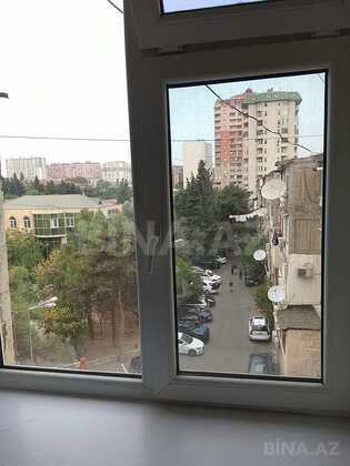 1 otaqlı Köhnə tikili, İnşaatçılar m., Bakı