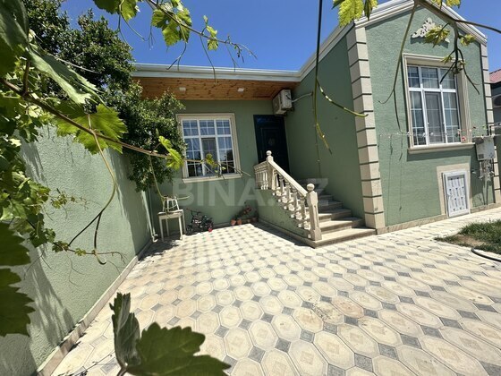 4 otaqlı Həyət evi/Bağ evi, Binə q., Bakı