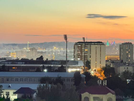 3 otaqlı Köhnə tikili, Xalqlar Dostluğu m., Bakı