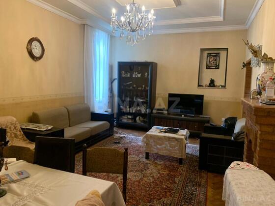 3 otaqlı, 80.0 m², 28 May