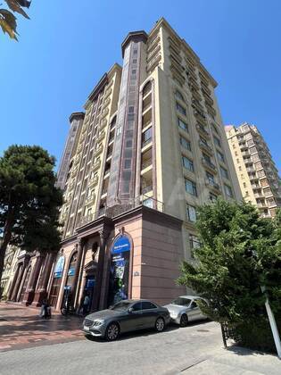 3 otaqlı Yeni tikili, 28 May m., Bakı