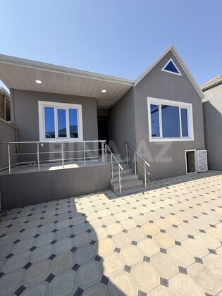 4 otaqlı, 100.0 m², Binə