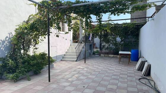 4 otaqlı, 133.0 m², Xətai