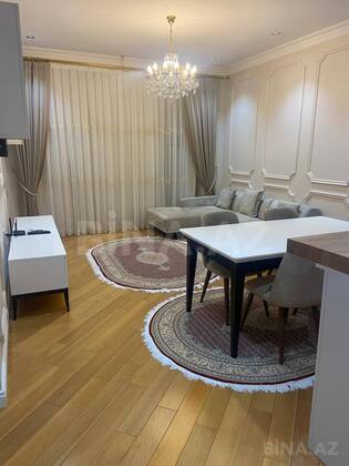 2 otaqlı, 65.0 m², 8 Noyabr