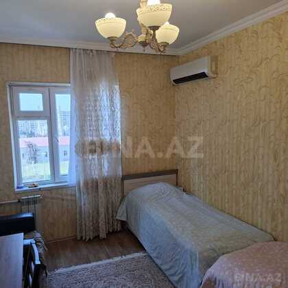4 otaqlı Köhnə tikili, Suraxanı r., Bakı