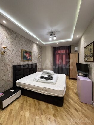 3 otaqlı Yeni tikili, 28 May m., Bakı