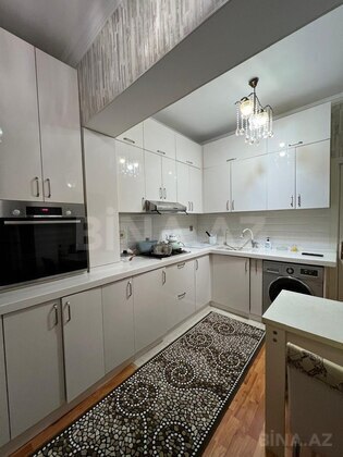 3 otaqlı Köhnə tikili, Nəsimi m., Bakı