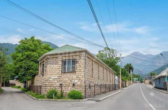 6 otaqlı Həyət evi/Bağ evi, Oğuz