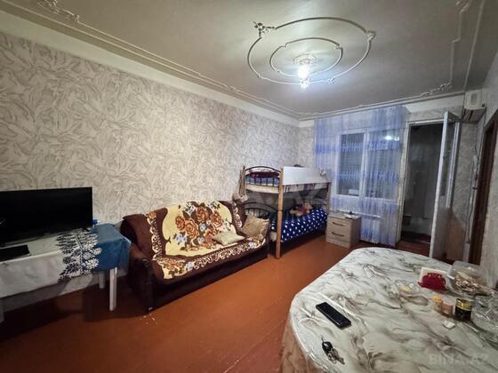 2 otaqlı Köhnə tikili, Azadlıq Prospekti m., Bakı