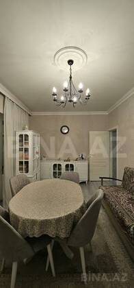 3 otaqlı Köhnə tikili, Azadlıq Prospekti m., Bakı