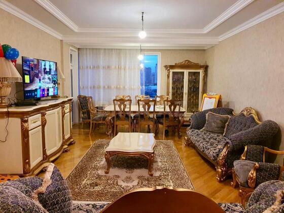 2 otaqlı Yeni tikili, Şah İsmayıl Xətai m., Bakı