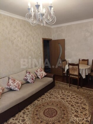 3 otaqlı Köhnə tikili, Həzi Aslanov m., Bakı