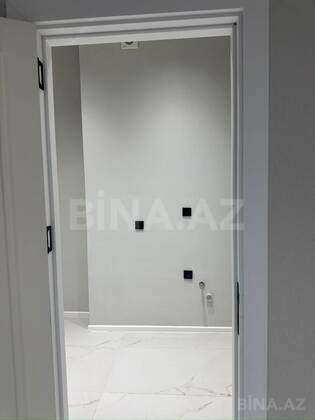 3 otaqlı Köhnə tikili, 28 May m., Bakı