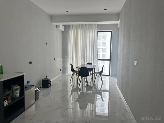 3 otaqlı Köhnə tikili, 28 May m., Bakı