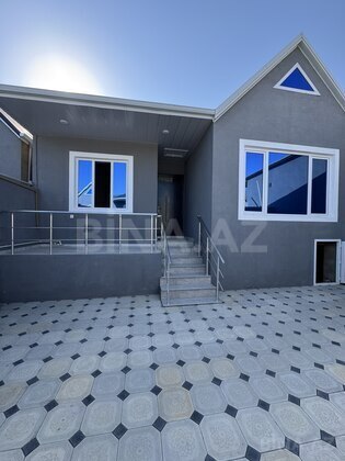 4 otaqlı, 100.0 m², Binə