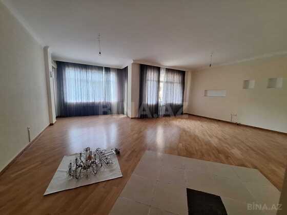 4 otaqlı Yeni tikili, 28 May m., Bakı
