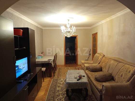 2 otaqlı Köhnə tikili, Neftçilər m., Bakı