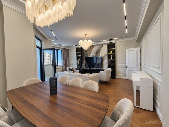4 otaqlı, 165.0 m², Elmlər Akademiyası