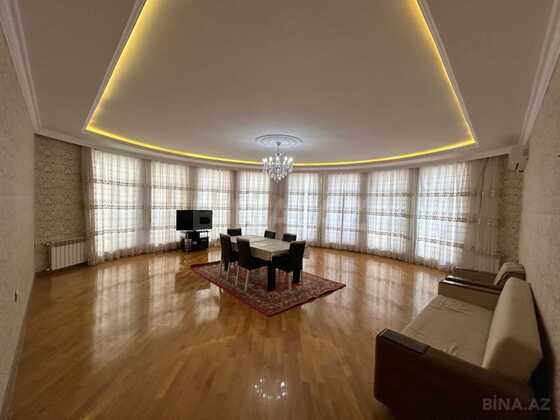 3 otaqlı, 156.4 m², 28 May