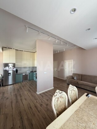 3 otaqlı, 127.0 m², Memar Əcəmi