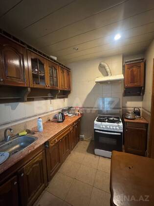 3 otaqlı Köhnə tikili, Gənclik m., Bakı