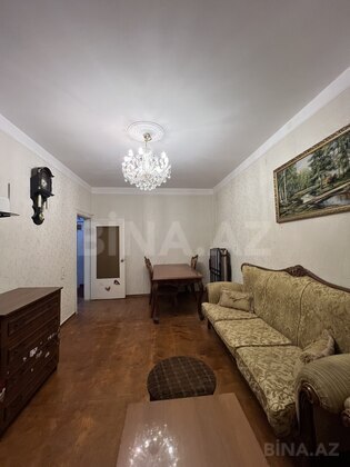 2 otaqlı Köhnə tikili, İnşaatçılar m., Bakı