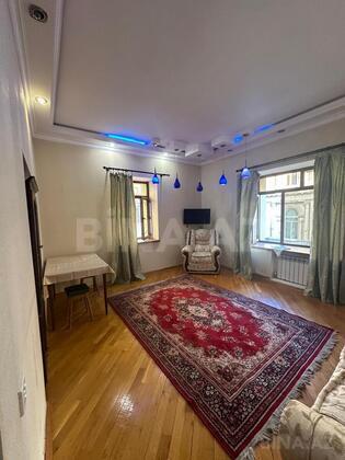 2 otaqlı Köhnə tikili, İçəri Şəhər m., Bakı