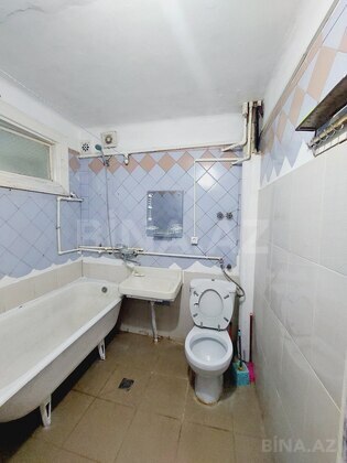 2 otaqlı Köhnə tikili, Qara Qarayev m., Bakı