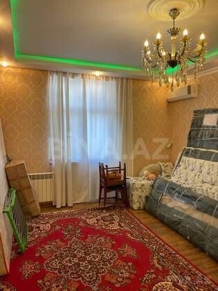 3 otaqlı Yeni tikili, Xırdalan