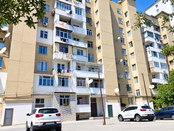 4 otaqlı Köhnə tikili, Xalqlar Dostluğu m., Bakı