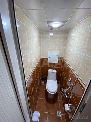 3 otaqlı Köhnə tikili, Memar Əcəmi m., Bakı