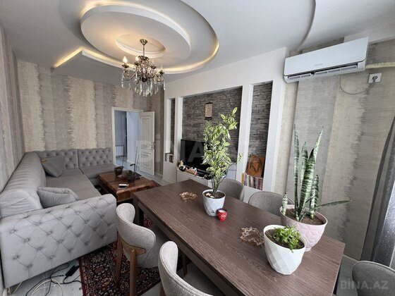 3 otaqlı Yeni tikili, İnşaatçılar m., Bakı