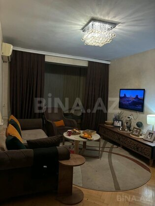 2 otaqlı, 55.0 m², İnşaatçılar