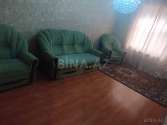 3 otaqlı Köhnə tikili, Həzi Aslanov m., Bakı