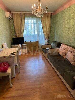 2 otaqlı Köhnə tikili, Həzi Aslanov m., Bakı