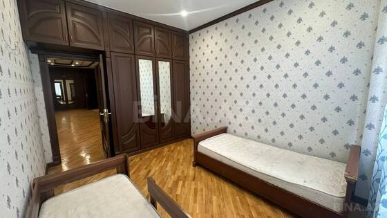 5 otaqlı Yeni tikili, Nizami m., Bakı