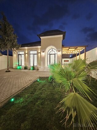 4 otaqlı Həyət evi/Bağ evi, Şüvəlan q., Bakı