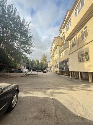 3 otaqlı Köhnə tikili, Nizami m., Bakı