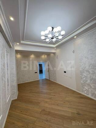 3 otaqlı Yeni tikili, Xırdalan
