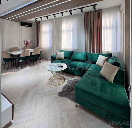 3 otaqlı Yeni tikili, Nizami m., Bakı