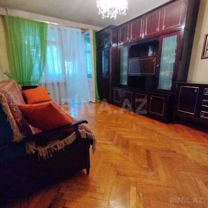 3 otaqlı Köhnə tikili, İnşaatçılar m., Bakı