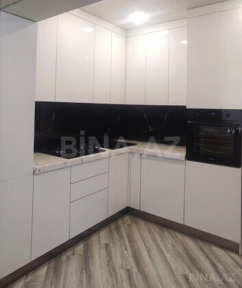 3 otaqlı Köhnə tikili, Köhnə Günəşli q., Bakı